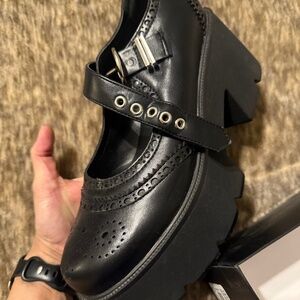 Lamoda Hit Record Mary Jane platforms 9 nib.